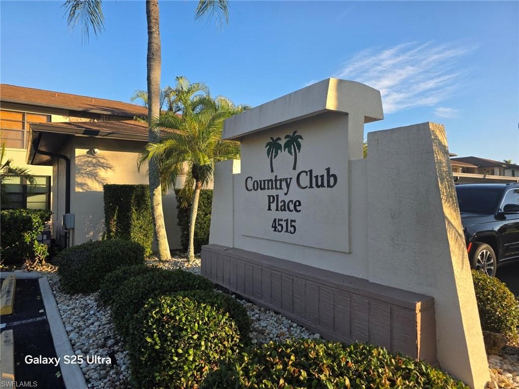 4525 Country Club BLVD # 207, CAPE CORAL FL 33904-1