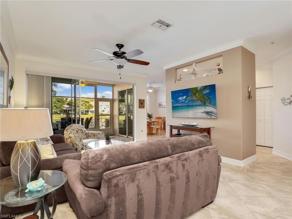 800 Carrick Bend CIR # 102, NAPLES FL 34110-7