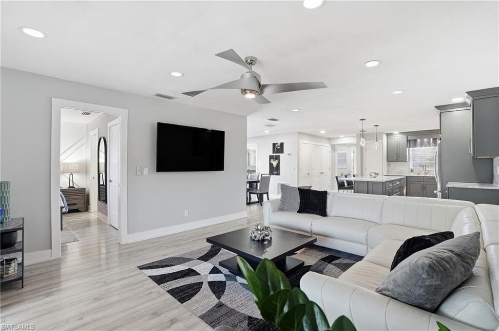 5102 Coronado PKWY # 2, CAPE CORAL FL 33904-5