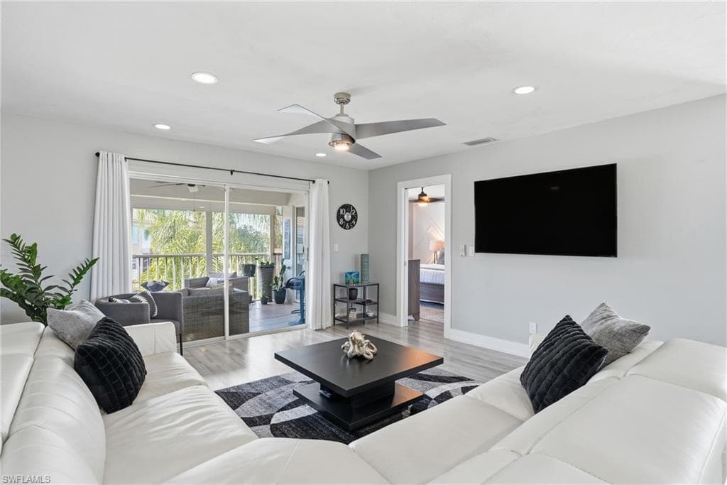 5102 Coronado PKWY # 2, CAPE CORAL FL 33904-6