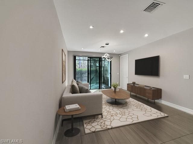 7324 Rockefeller DR, NAPLES FL 34119-4