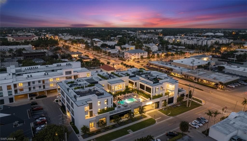 82 9th ST S # 301, NAPLES FL 34102-26