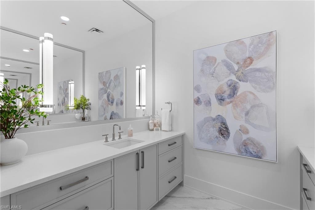 82 9th ST S # 301, NAPLES FL 34102-12