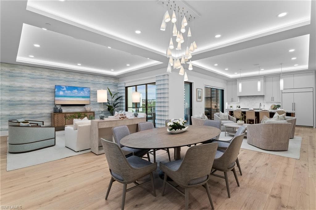 82 9th ST S # 301, NAPLES FL 34102-3