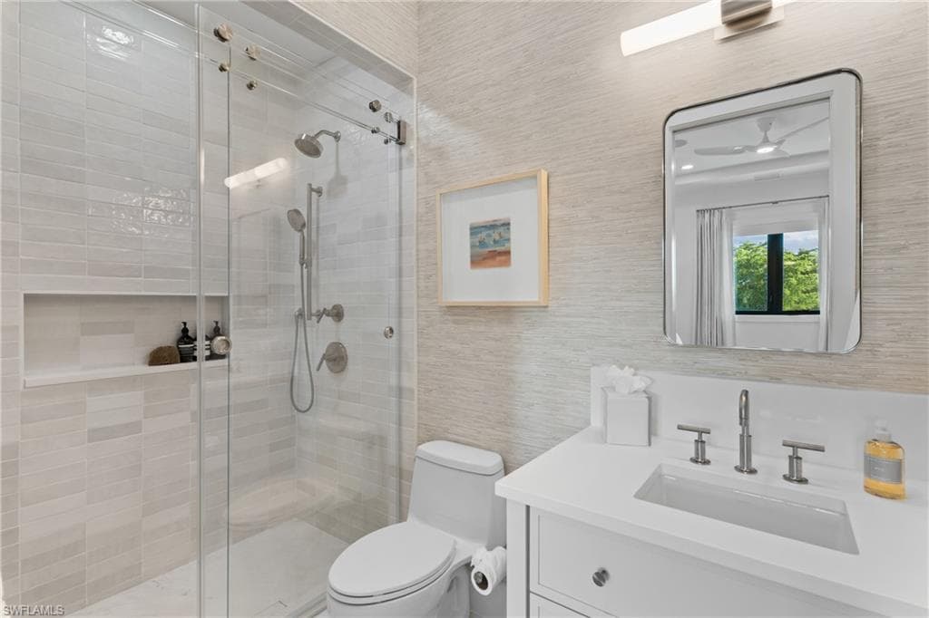 82 9th ST S # 301, NAPLES FL 34102-20