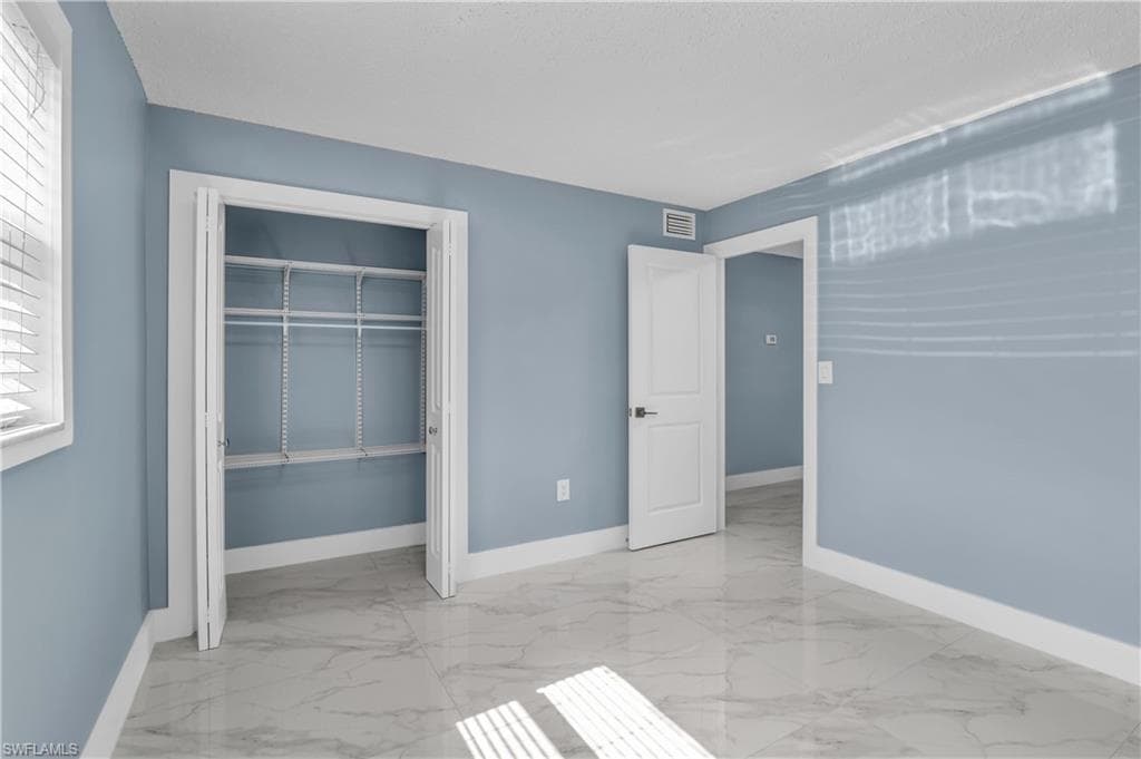 3325 Airport RD N # T1, NAPLES FL 34105-10