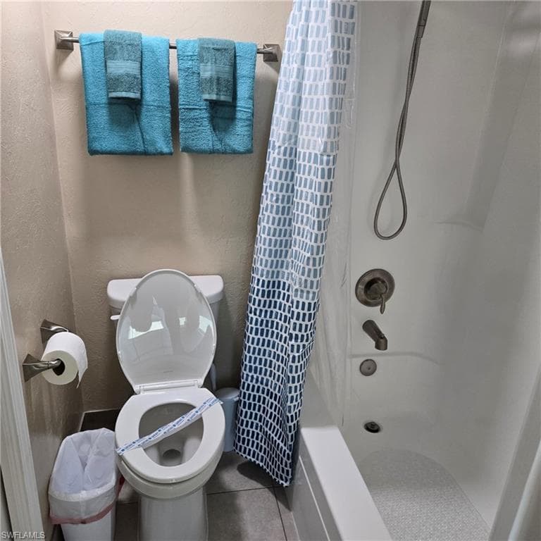 4450 Estero BLVD 201-25