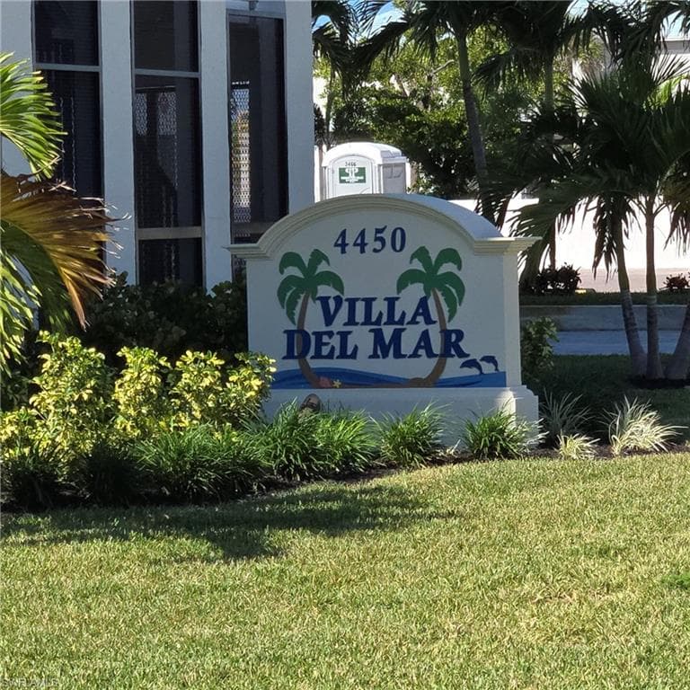 4450 Estero BLVD 201-45