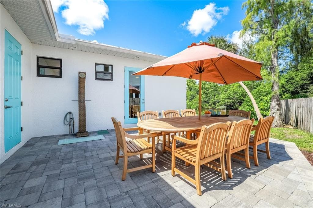 3980 Full Moon CT, NAPLES FL 34112-20