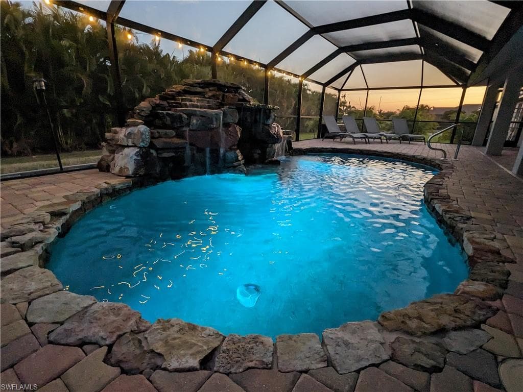 2724 Cape Coral PKWY W, CAPE CORAL FL 33914-26