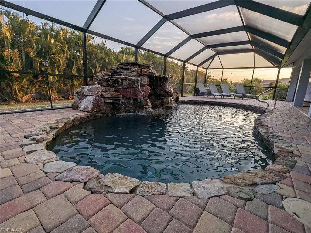 2724 Cape Coral PKWY W, CAPE CORAL FL 33914-21