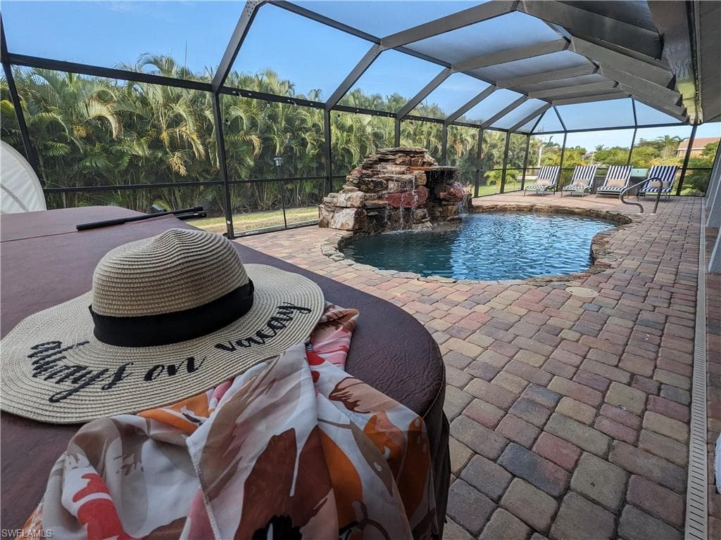 2724 Cape Coral PKWY W, CAPE CORAL FL 33914-31