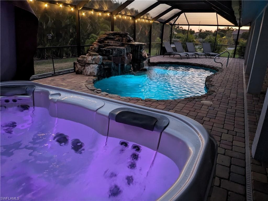 2724 Cape Coral PKWY W, CAPE CORAL FL 33914-27