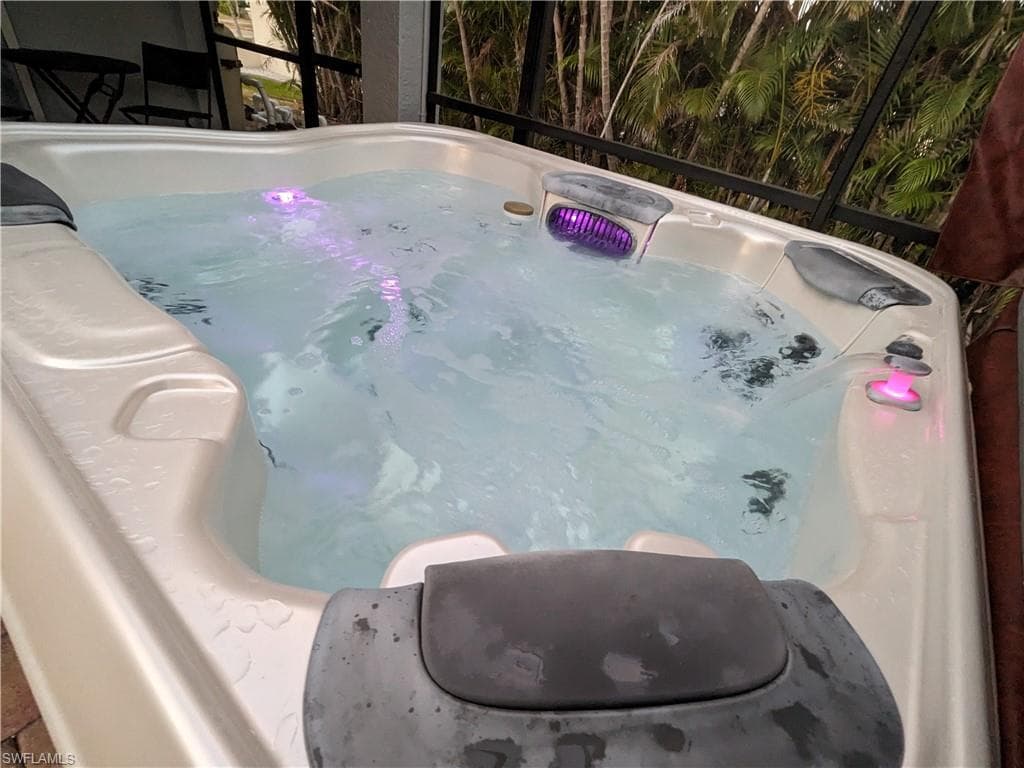 2724 Cape Coral PKWY W, CAPE CORAL FL 33914-23