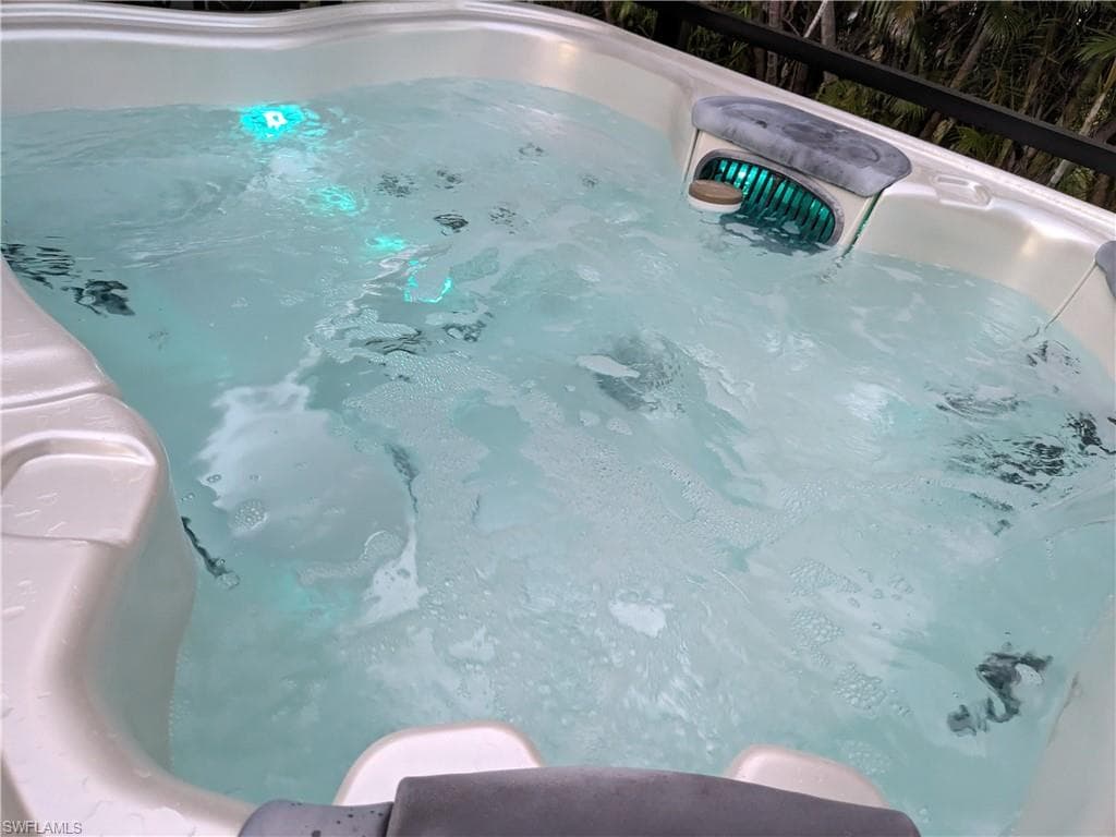 2724 Cape Coral PKWY W, CAPE CORAL FL 33914-24