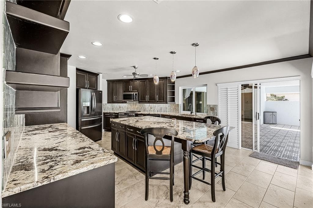 2822 SE 22nd PL, CAPE CORAL FL 33904-10