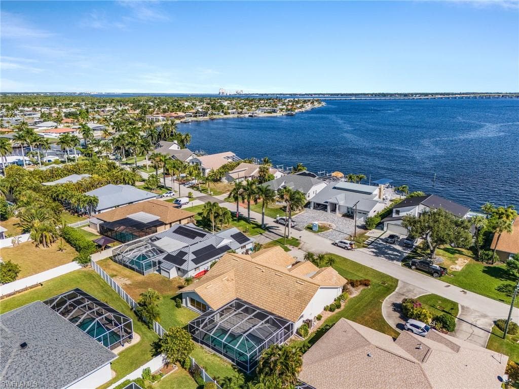 2822 SE 22nd PL, CAPE CORAL FL 33904-36