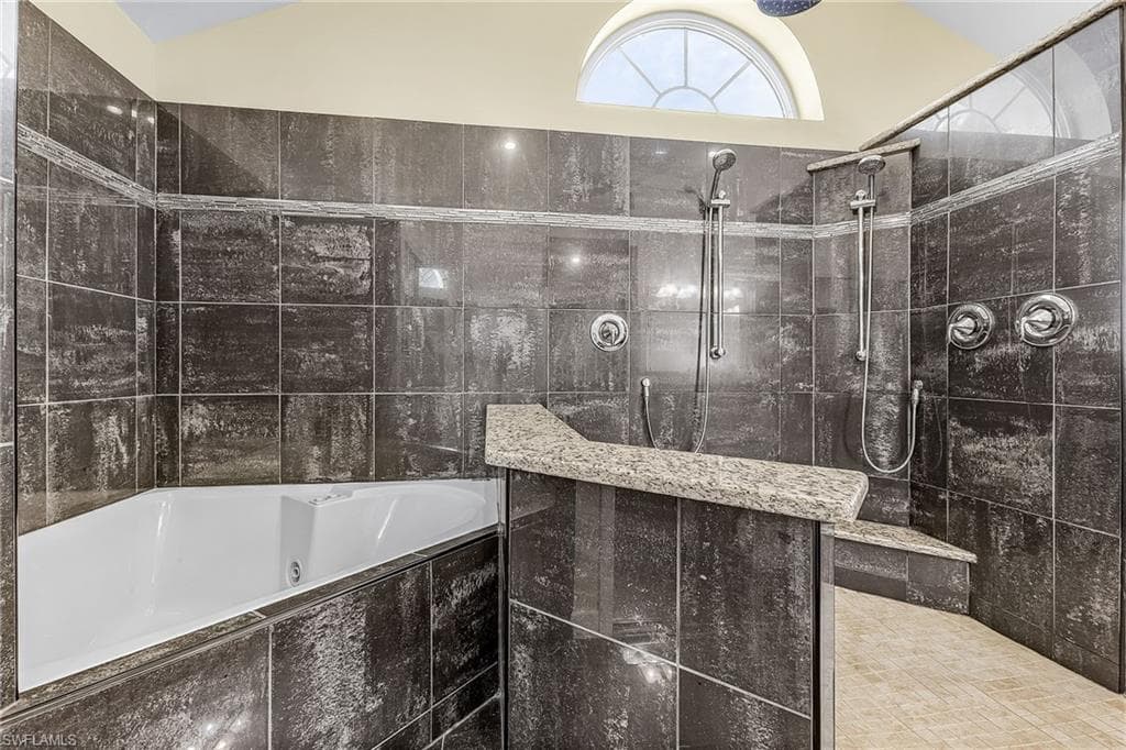 2822 SE 22nd PL, CAPE CORAL FL 33904-23