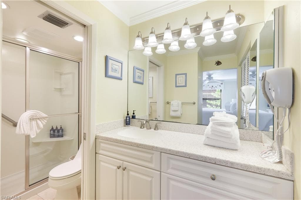 845 E Gulf DR # 422, SANIBEL FL 33957-16