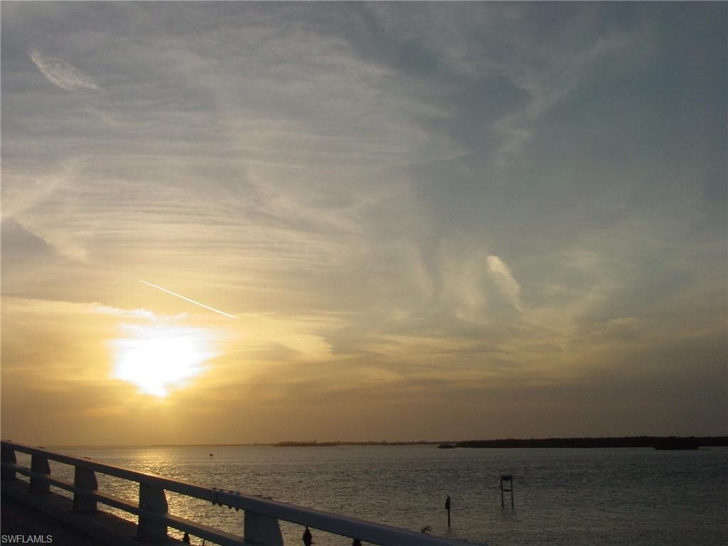 845 E Gulf DR # 422, SANIBEL FL 33957-31