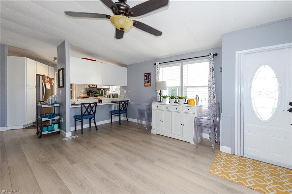 535 Sunshine AVE, NORTH FORT MYERS FL 33903-11