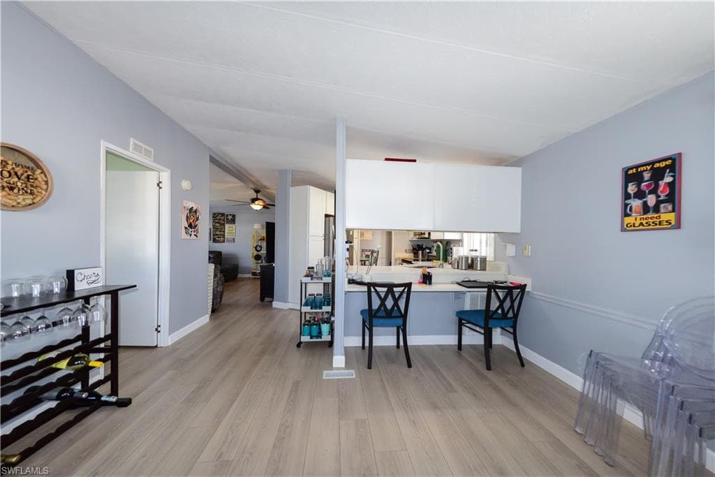 535 Sunshine AVE, NORTH FORT MYERS FL 33903-2