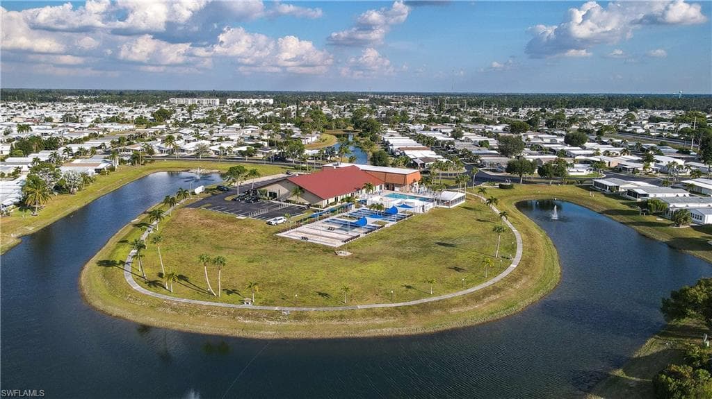 535 Sunshine AVE, NORTH FORT MYERS FL 33903-37