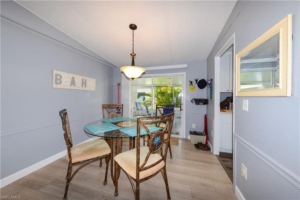 535 Sunshine AVE, NORTH FORT MYERS FL 33903-18