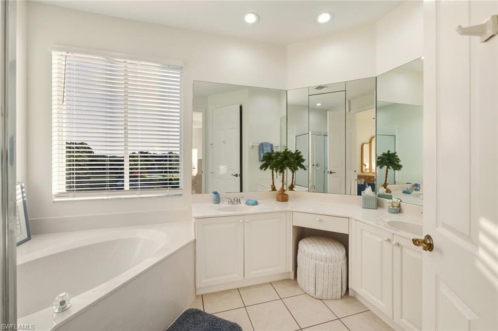 1590 Clermont DR # K303, NAPLES FL 34109-21