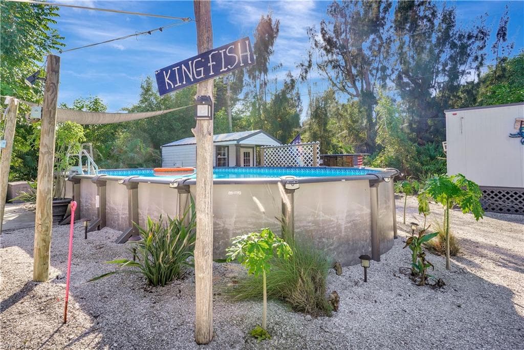 5887 Kingfish RD, BOKEELIA FL 33922-22