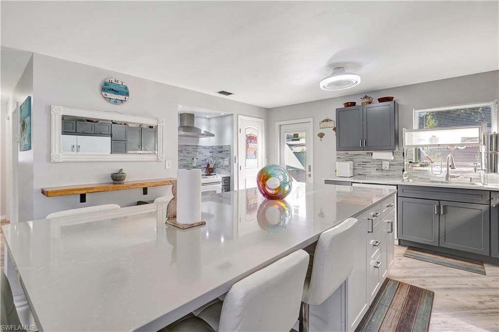 5887 Kingfish RD, BOKEELIA FL 33922-4