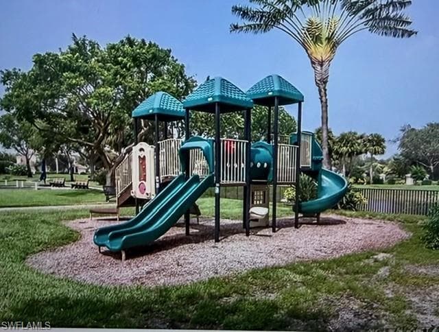 3144 Sundance CIR, NAPLES FL 34109-23