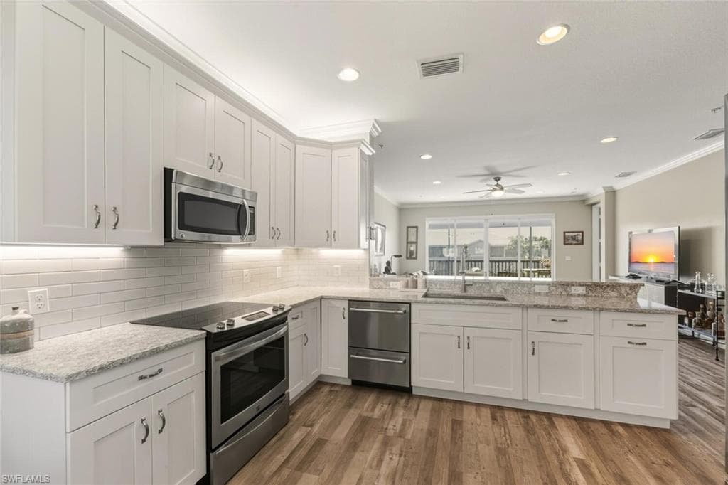 6509 Monterey PT # 203, NAPLES FL 34105-12