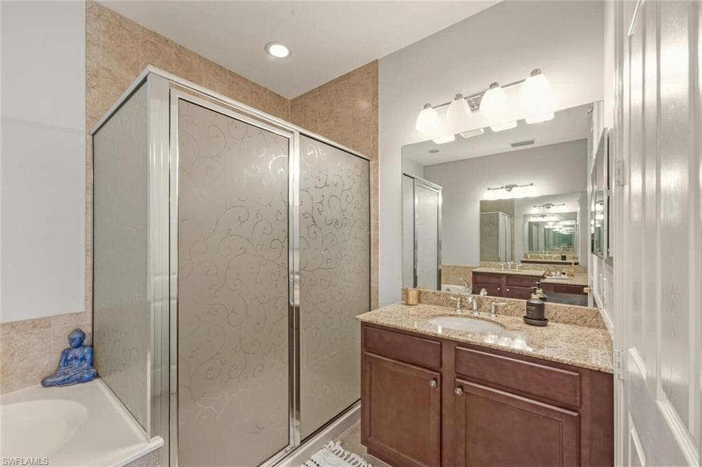 6509 Monterey PT # 203, NAPLES FL 34105-21