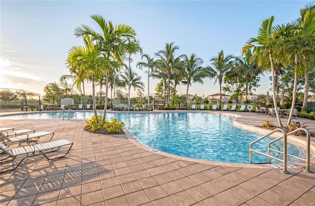 6509 Monterey PT # 203, NAPLES FL 34105-31