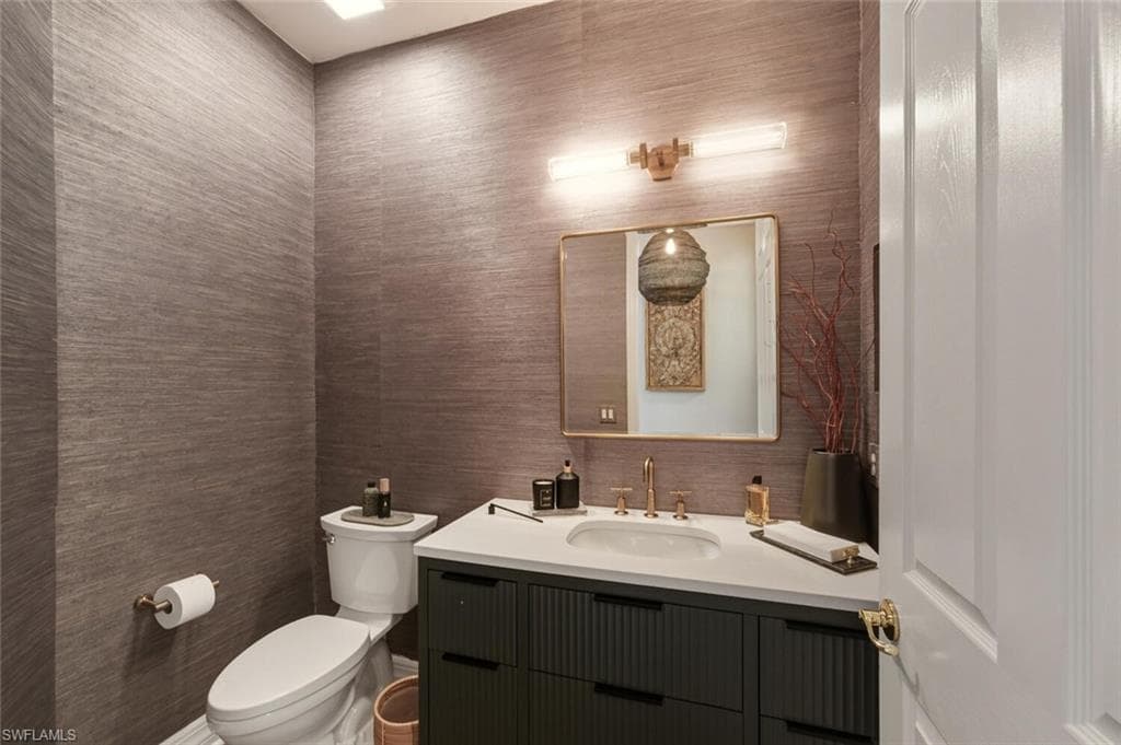 6509 Monterey PT # 203, NAPLES FL 34105-17