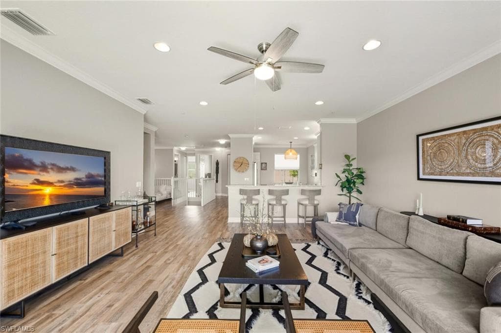 6509 Monterey PT # 203, NAPLES FL 34105-7