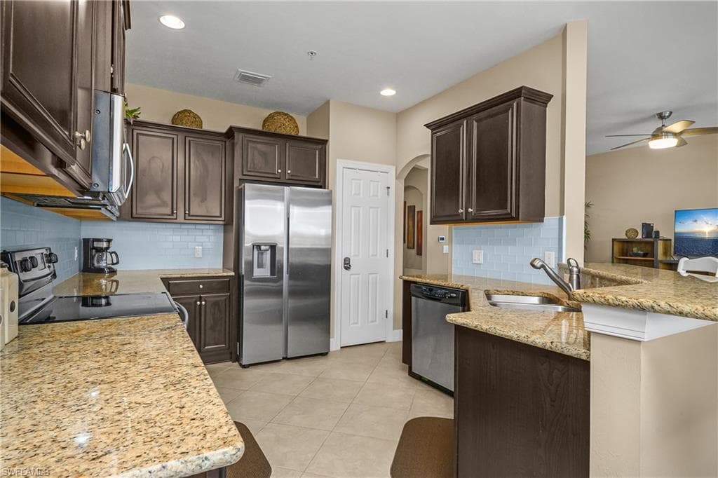 9064 Siesta Bay DR # 102, NAPLES FL 34120-9