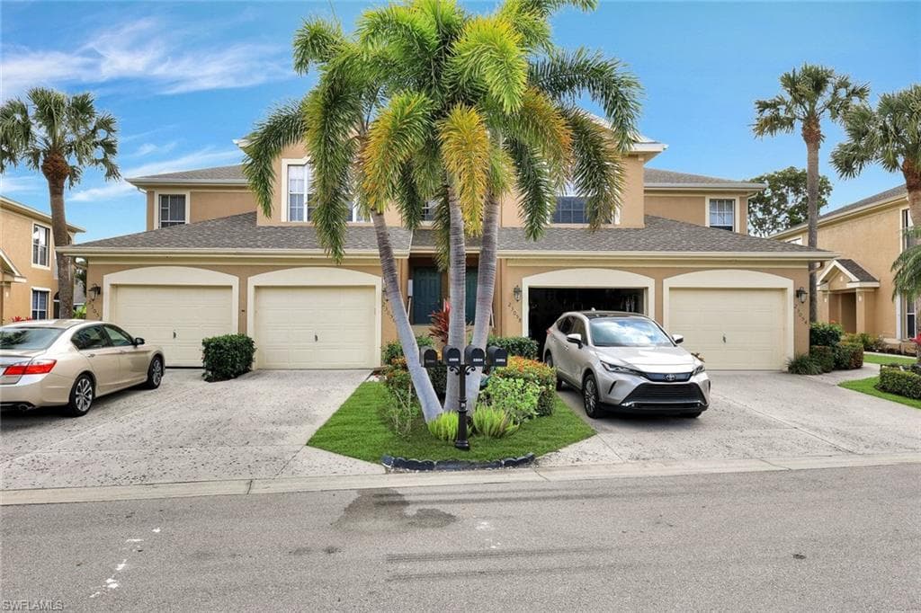 23054 Lone Oak DR # 102, ESTERO FL 33928-2