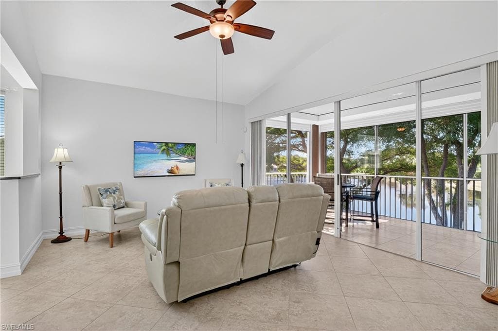 7092 Timberland CIR # 201, NAPLES FL 34109-11