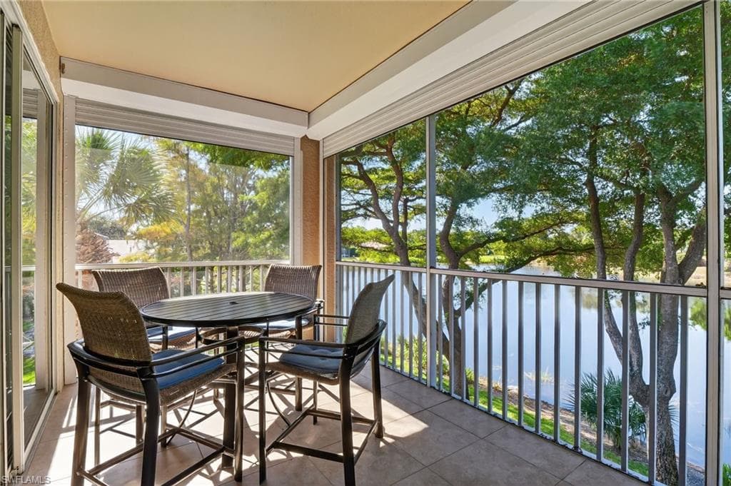 7092 Timberland CIR # 201, NAPLES FL 34109-2