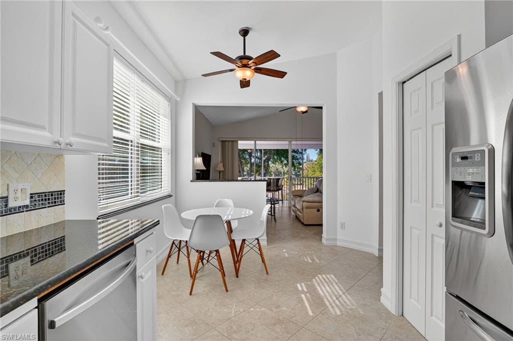 7092 Timberland CIR # 201, NAPLES FL 34109-36