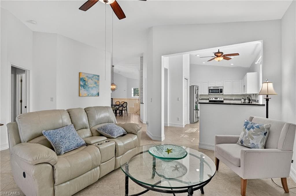 7092 Timberland CIR # 201, NAPLES FL 34109-34