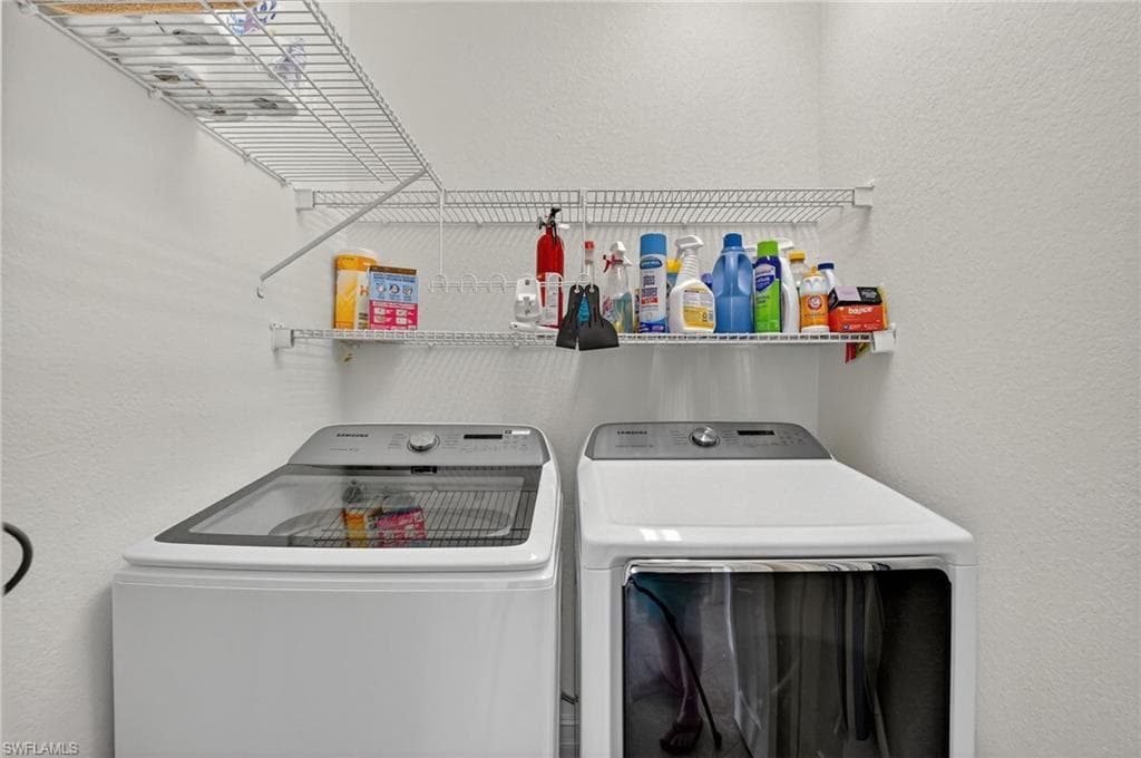 7092 Timberland CIR # 201, NAPLES FL 34109-30