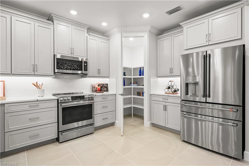 15339 Giardino DR # 103, NAPLES FL 34114-7