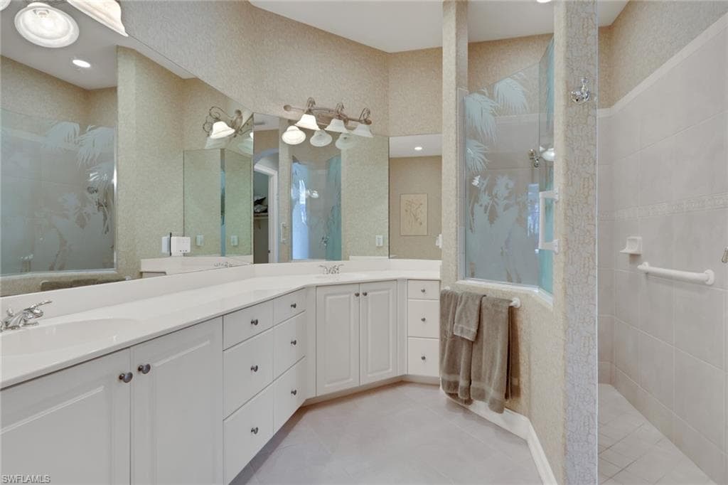 3134 Santorini CT, NAPLES FL 34119-16