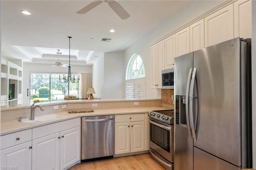 3134 Santorini CT-7