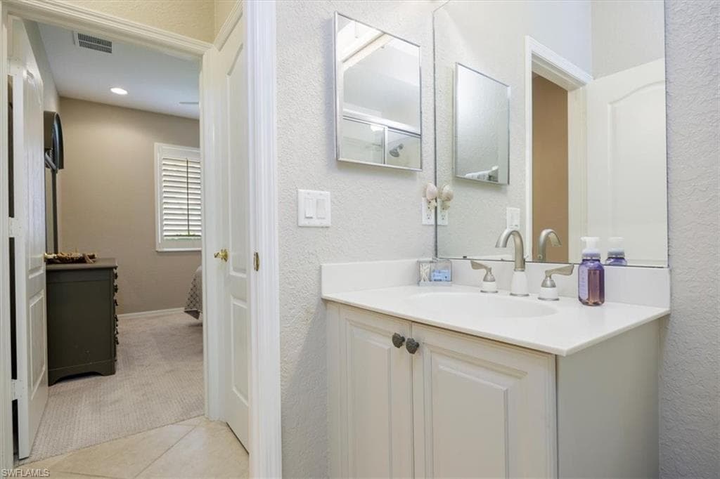 9159 Spring Mountain WAY, FORT MYERS FL 33908-33