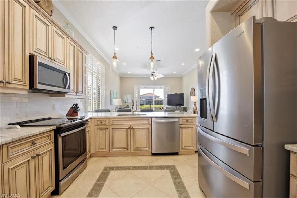 9159 Spring Mountain WAY, FORT MYERS FL 33908-9