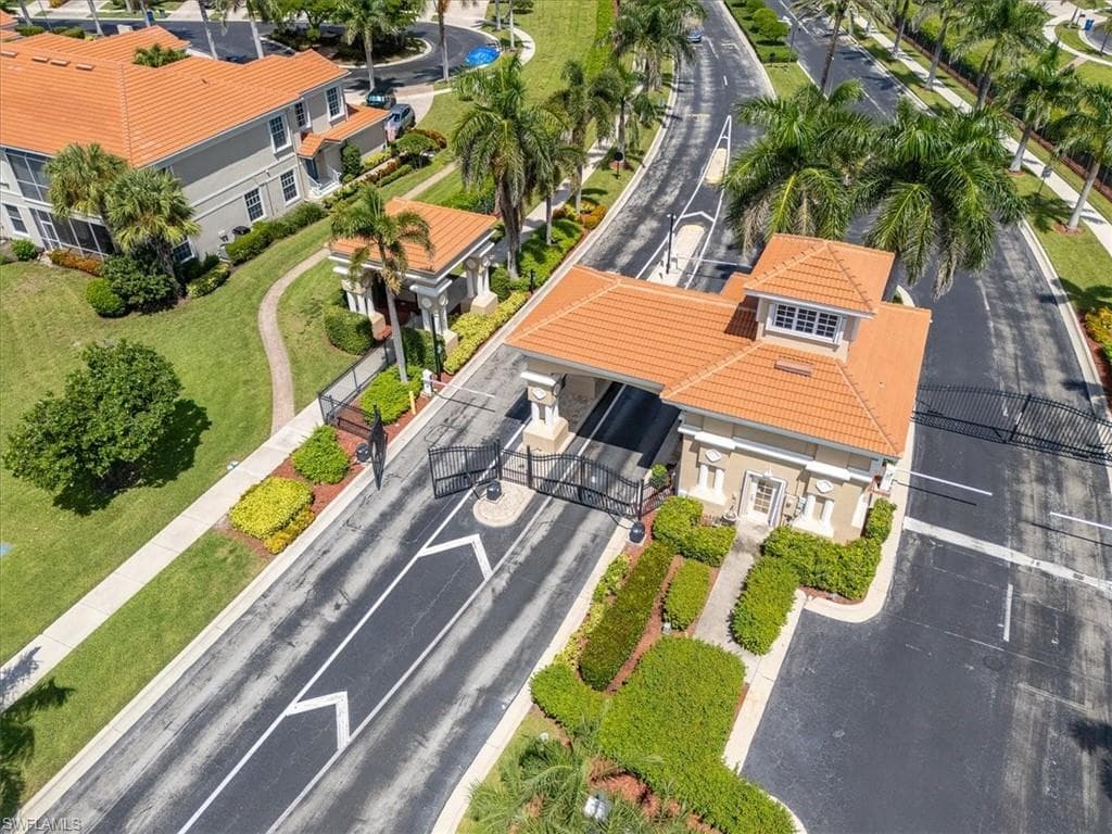 9159 Spring Mountain WAY, FORT MYERS FL 33908-47